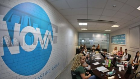 Домусчиеви продават "Нова телевизия" на собственика на Vivacom