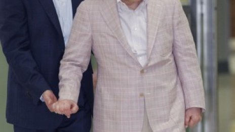 Председателят на Samsung е хоспитализиран след инфаркт