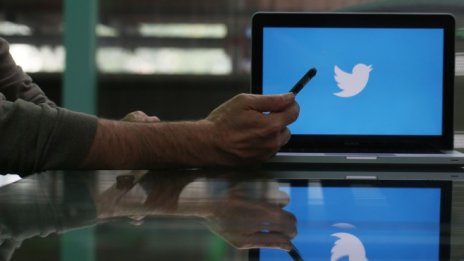 Twitter се превръща в поредното бойно поле във войната между САЩ и Китай