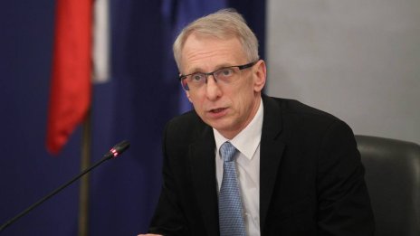 Денков: България наваксва години изоставане на инвестициите в армията 