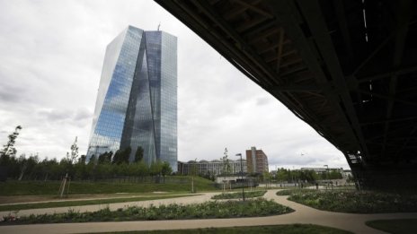 Екоактивисти: Количествените улеснения на ЕЦБ допринасят за климатичния хаос