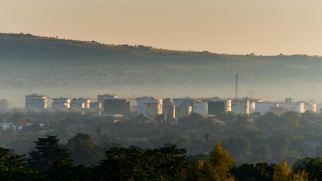 Цените на петрола приключват седмицата с повишения*