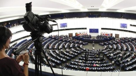 Българите вярват на европейските, а не на националните институции