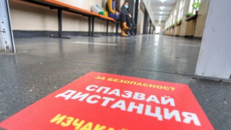 Николай Денков предлага пет неучебни дни между двата срока