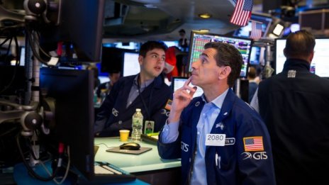 Силният петък не успя да заличи седмичния спад за щатските индекси