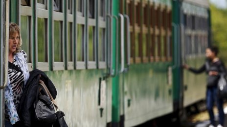 БДЖ иска промяна на графиците заради намаляването на пътниците