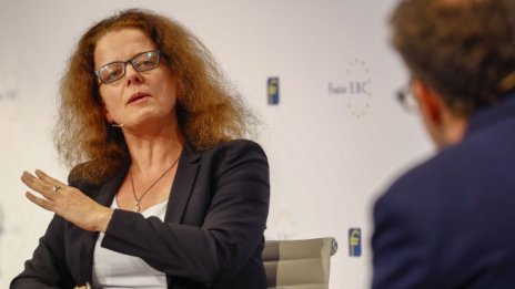 Изабел Шнабел: Увеличението на реалните лихви може да спъне растежа