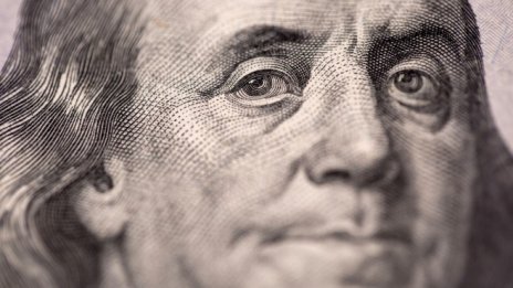 Доларът е по-стабилен, отколкото изглежда