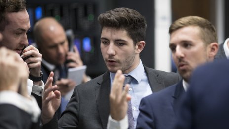 Данните за икономиката на САЩ помрачиха настроенията на борсите в Европа