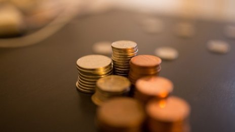 Ефектите на плоския данък върху доходите