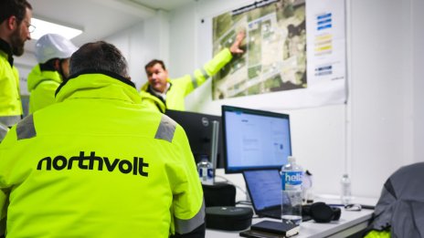 Scania се опитва да вдъхне живот на производителя на електрически батерии Northvolt