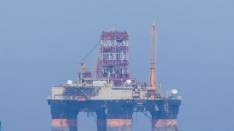 Петролът поскъпва за втора седмица заради надеждите за ръст в търсенето*