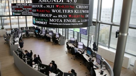 Повечето европейски борси приключиха сесията с повишения