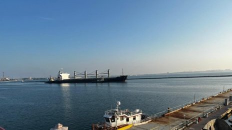 Корабът "Рожен" отплава от украинското пристанище Черноморск