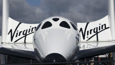 Virgin Galactic за пореден път отложи началото на търговските си полети