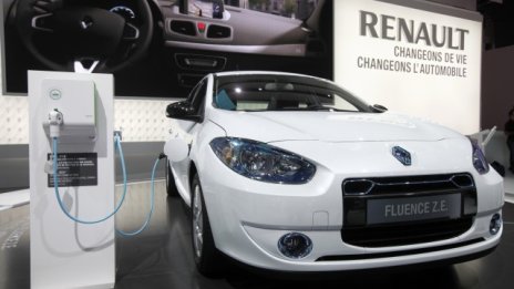 Renault каза "сбогом" на фалирал поддоставчик на зарядни станции 