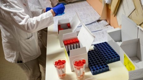 635 са потвърдените случаи на COVID-19 у нас