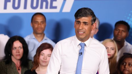 Опасната хазартна игра на Сунак може да приключи неблагоприятно за британския премиер