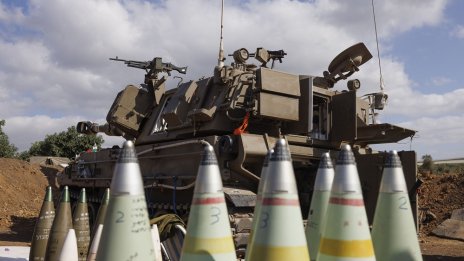 ЕС ще укрепва отбранителните си способности