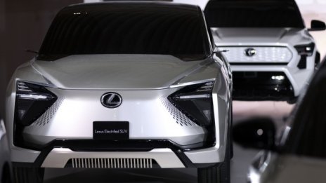 Продажбите на Lexus изостават само с около 5000 броя от рекорда през 2019 г.