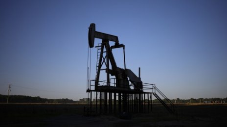 JPMorgan: Петролът може да достигне "стратосферните" 380 долара за барел