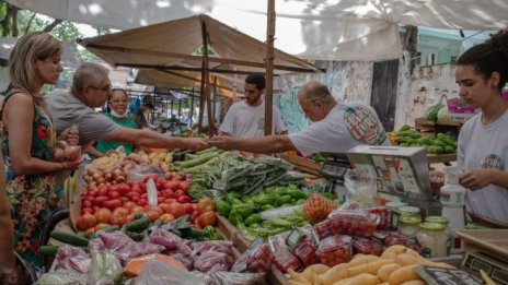 Чешката централна банка: Лихвите трябва да останат високи