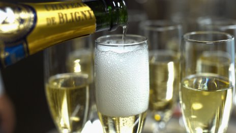 Светът консумира все по-малко шампанско