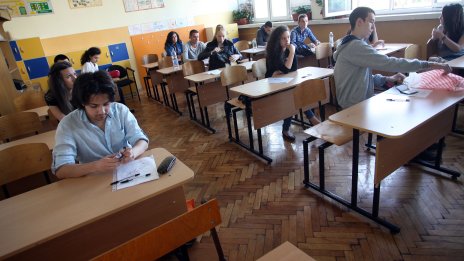 Взаимодействието между образованието и бизнеса в България се засилва, твърди учител