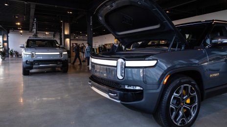 Rivian понижи прогнозата си за продажбите заради митата на САЩ