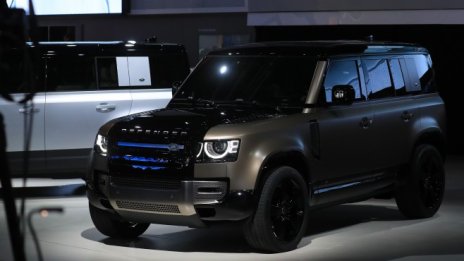 Jaguar Land Rover ще продаде двойно по-малко коли заради дефицита на чипове