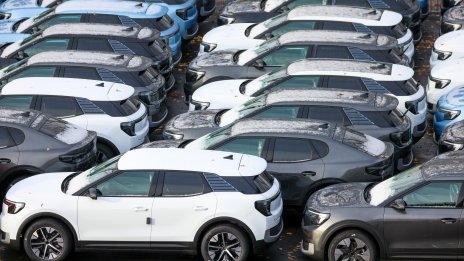 България отново е лидер в ЕС по ръст на продажбите на хибриди през юни