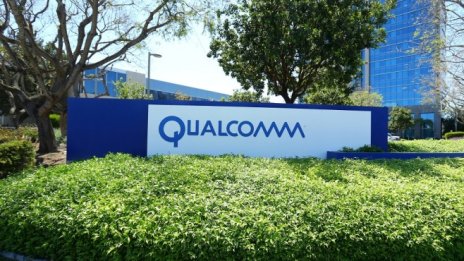 Qualcomm иска да нанесе пореден удар на Apple
