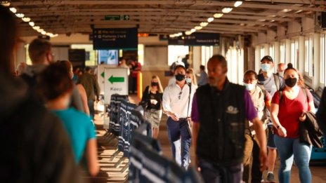 Заетостта във Великобритания с най-силен срив от 2009 г. насам