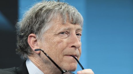 Бил Гейтс критикува &ldquo;безполезните тестове" в САЩ