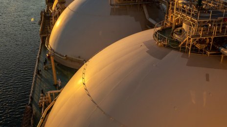 Приливът на LNG към Европа може да докара свръхпредлагане
