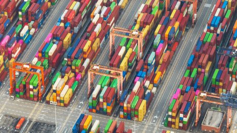 Китай постигна целта си за растежа през 2025 г. благодарение на износа