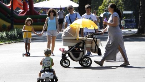 Заради храните нужните средства за издръжката на живота растат