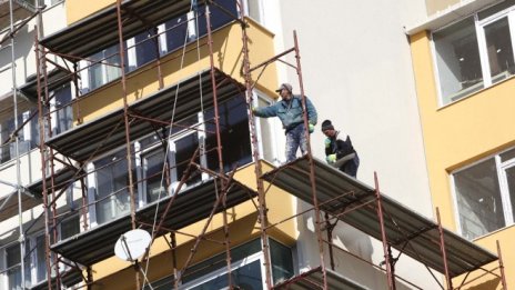 Около 200 имота на военните са неправомерно обитавани