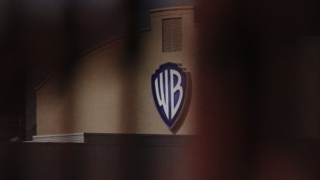Warner Bros Discovery очаква разходи за 2,5 млрд. долара заради спрени продукции