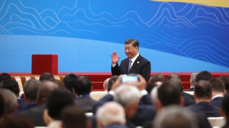 Бедните страни са получили заеми за 1 трлн. долара от Китай - както и богатите