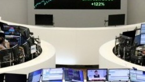 Епидемията в Китай оцвети европейските борси в червено