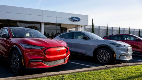 Ford и GM намират начин да удължат федералния стимул за електромобилите в САЩ