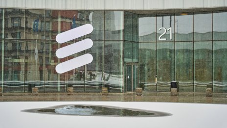 Печалбата на Ericsson се срива с 39% заради отписване за близо 3 млрд. долара