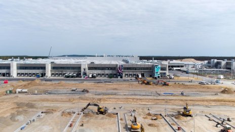 Tesla получи зелена светлина за разширението на своята фабрика край Берлин