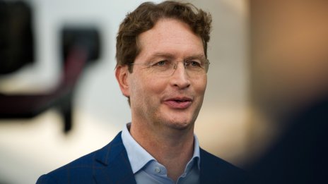 Mercedes залага на вятъра, докато Европа се бори с енергийната криза