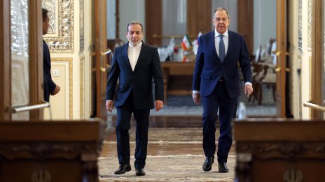 Ядрената програма на Иран напредва на фона на подкрепа от Русия и санкции от САЩ