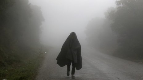 Как бежанците, които не получават убежище в Германия, често не си отиват?