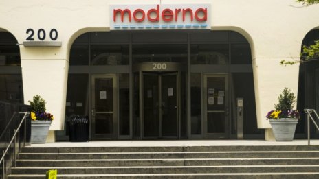 Акциите на Moderna поскъпнаха с 20% само за ден
