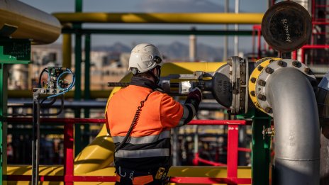 Петролът поскъпва след заканата на САЩ, че ще продължат да атакуват хутите*