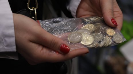 Близо 60 на сто от левовете вече са изтеглени от обращение